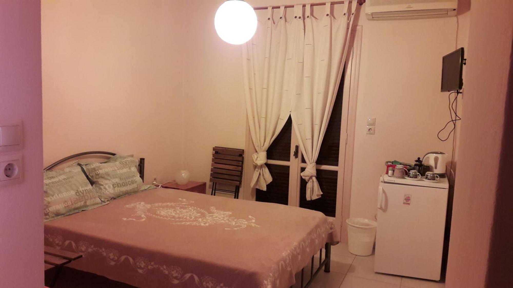 chez irene sweet pension Naxos City Esterno foto